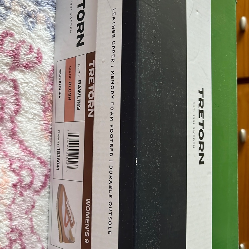 Tretorn woman’s sneakers brand new